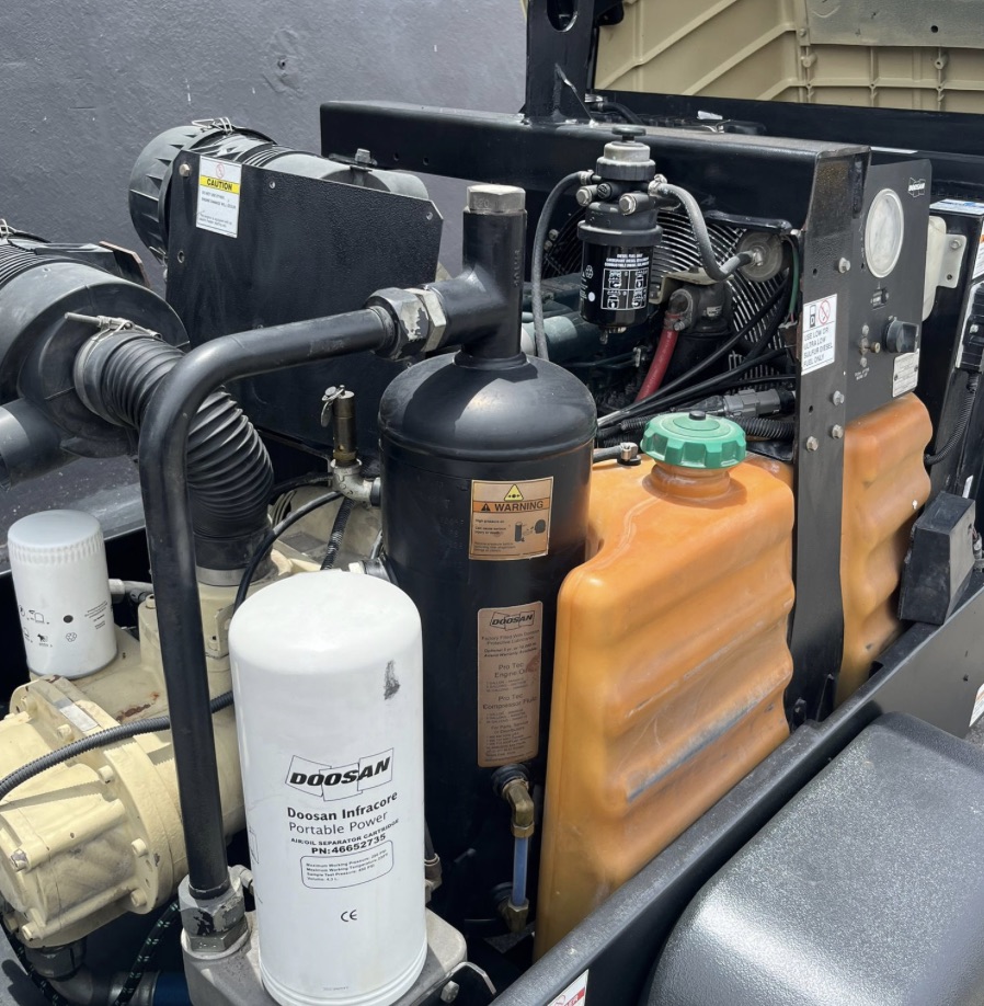 Doosan C185, engine detail