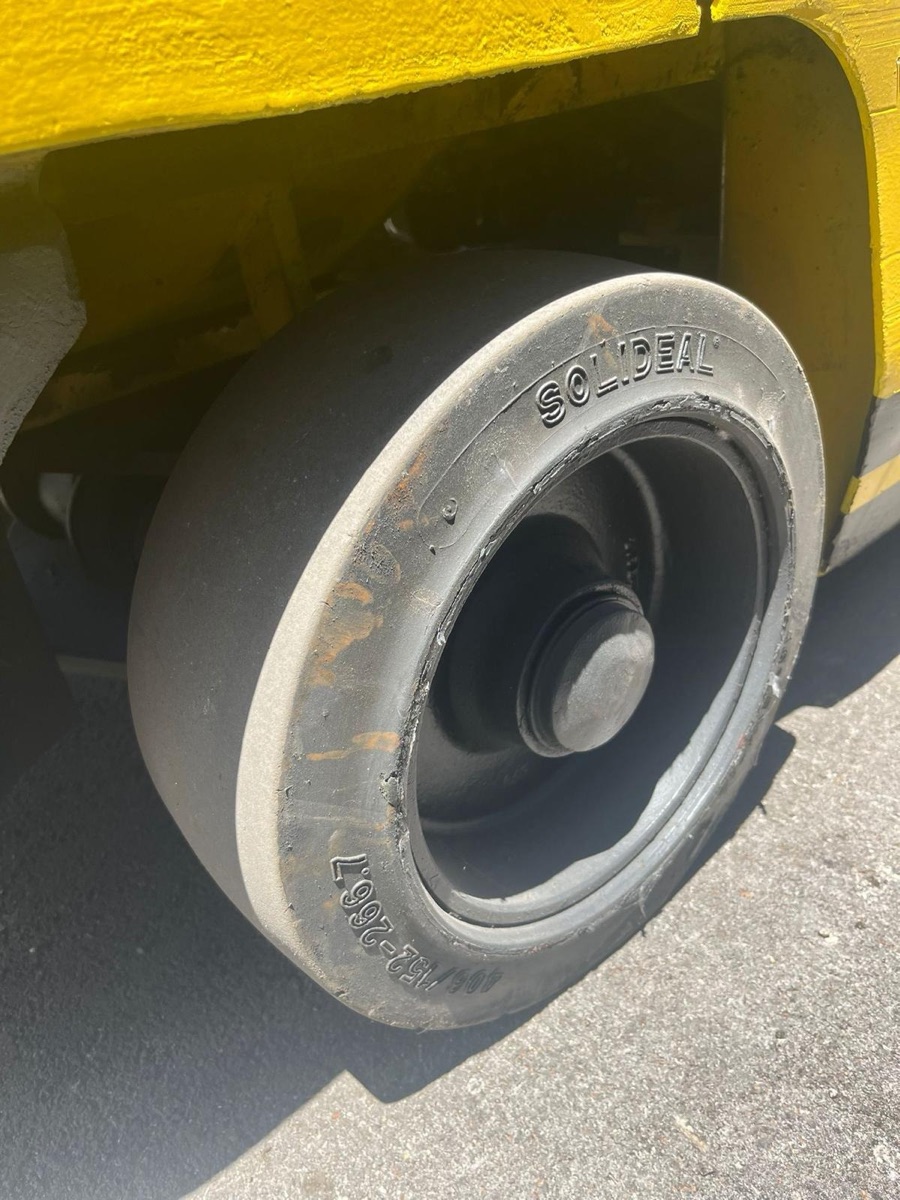 TCM Forklift 5,500lb 3 Stage, view 3