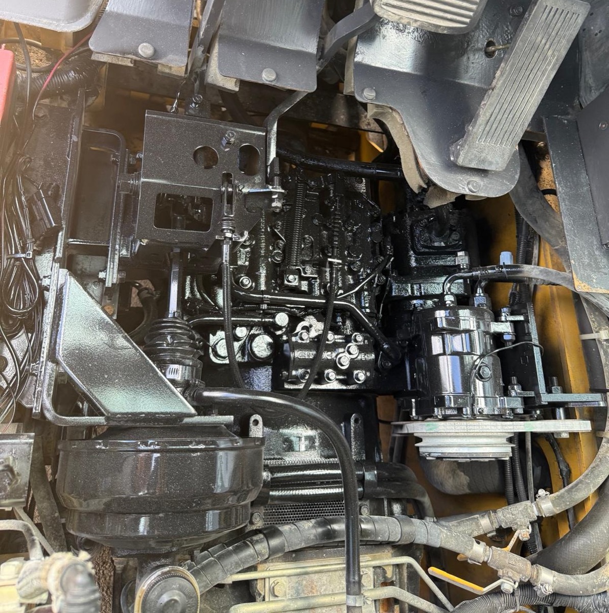 2014 Cat DP70N 12,300 lb Diesel Forklift, view 3