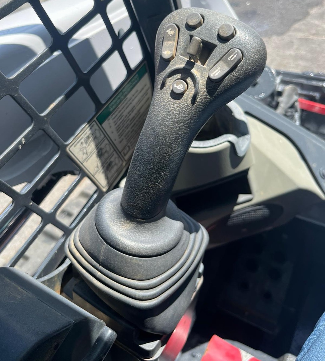 2017 Bobcat T550, view 9
