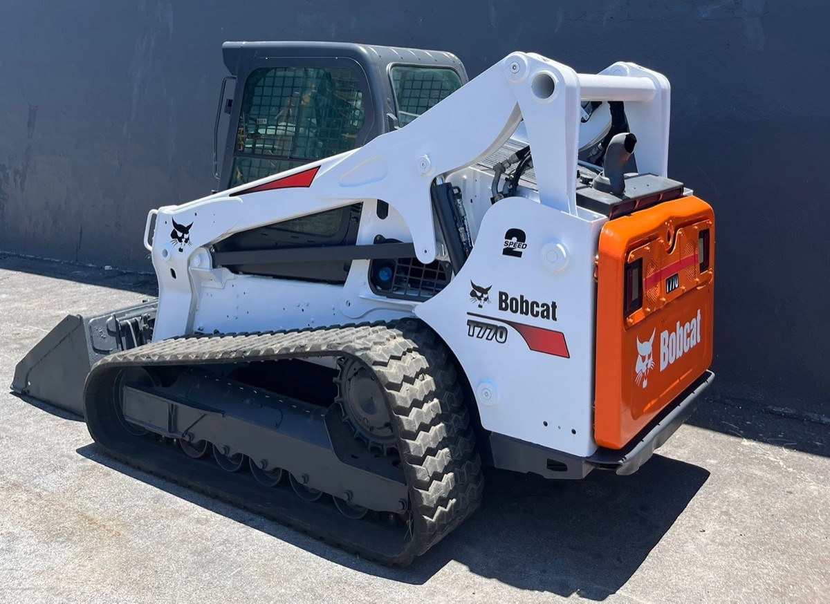 2018 Bobcat T770, view 2